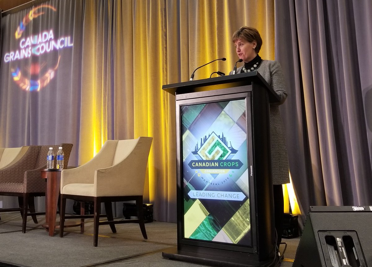 mclaudebibeau's tweet photo. 🇨🇦 will continue to stand up for our grain and oilseed farmers. As your new Minister of #CdnAg, I will work hard to listen and to build a stronger and more competitive industry. #CdnCrops19 https://t.co/90nssNYl01