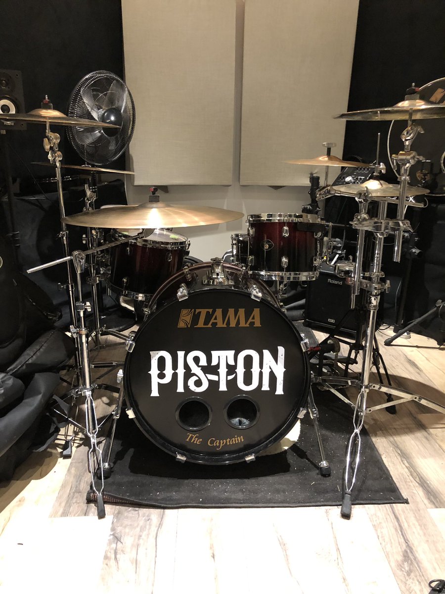 PistonMusic's tweet photo. We are getting ready for the shows! The Captain’s peace keeper is now ready for a beating 🔥 #Piston https://t.co/fcPMqKGWBF