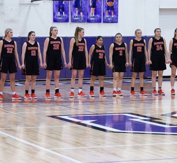 SunsetWBB's tweet photo. OSAA 6A ELITE 8 battle starts today!!

Who's on your bracket to take the championship???

Good luck to our Metro League teams

 @SouthridgeGBB @GBBeaverton 
@TheSaderNation 

#metroleague 
#basketballlife 
#elite8 https://t.co/8KssXQHV6G