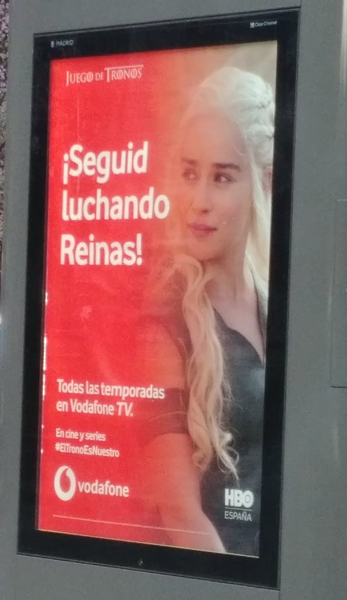 Vodafone y su cartel publicitario por el Día de la Mujer mal escrito