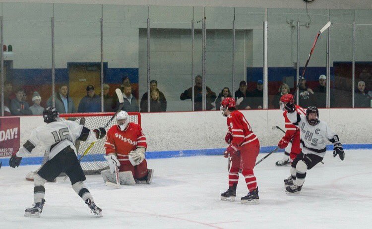 BlackholeLhs's tweet photo. Come watch the boys finish the job tonight at the lymp @8:15 ... 🍿🍿🍿❗️❗️❗️ #revengetour #blackout https://t.co/BhPie8w36d