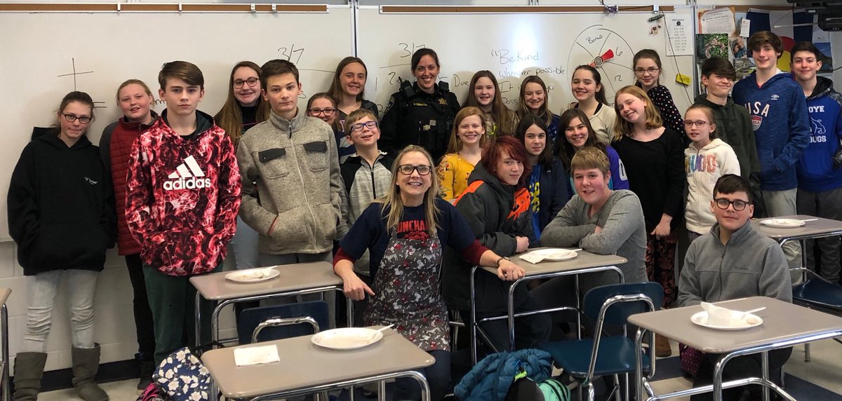 Gordonthedog24's tweet photo. Pancakes plus time with our amazing resource officer = #CopCake Day. #pawsome. Middle schoolers rock. https://t.co/GIPDa3qAlG