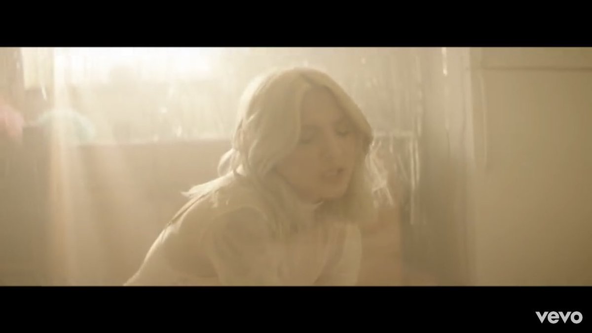 alltoomads's tweet photo. @juliamichaels #happyvideo #deepvideo let’s get this cinematic masterpiece to 1M https://t.co/dPqOvduFyJ