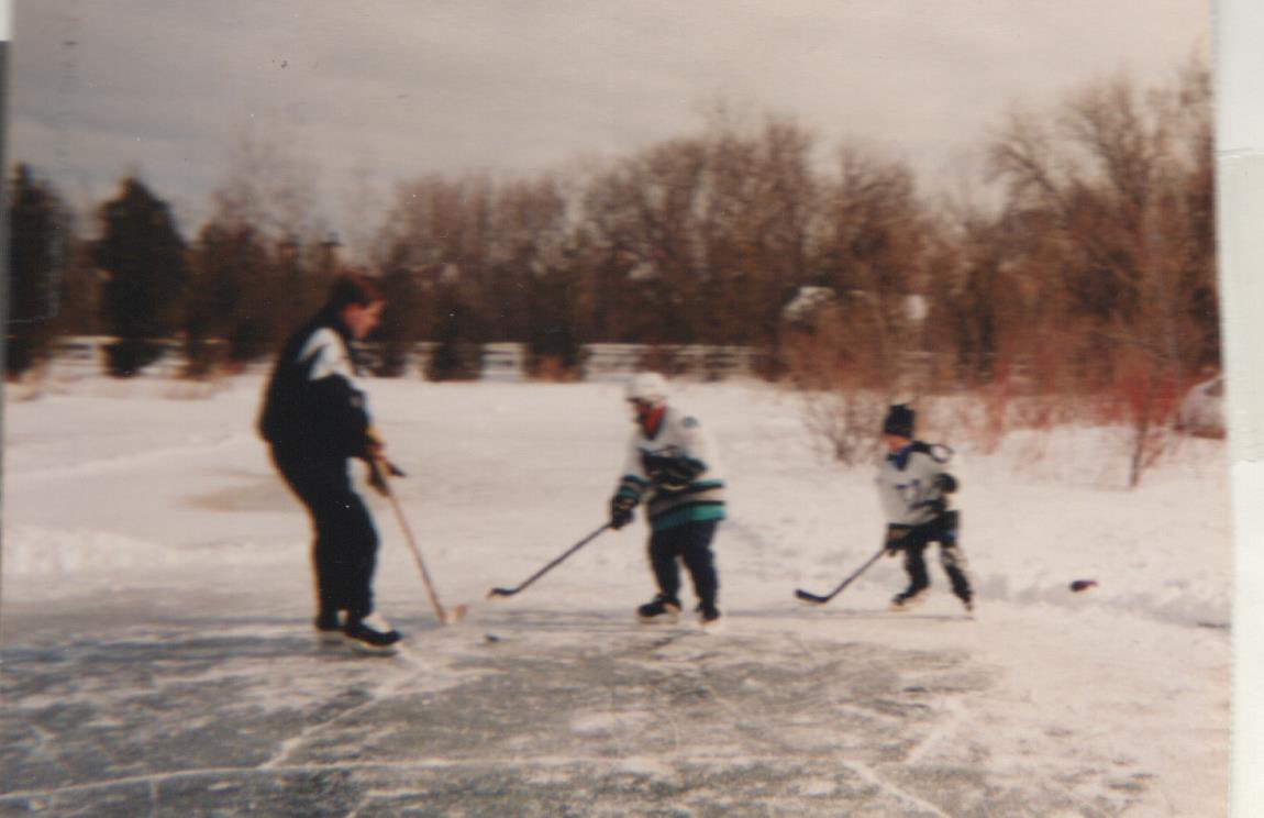 markscheifele55's tweet photo. #MyFirstHockeyMemory was skating on an outdoor pond by my family’s cottage. @Copp94 what was yours? https://t.co/kdnq3MJ7aQ
