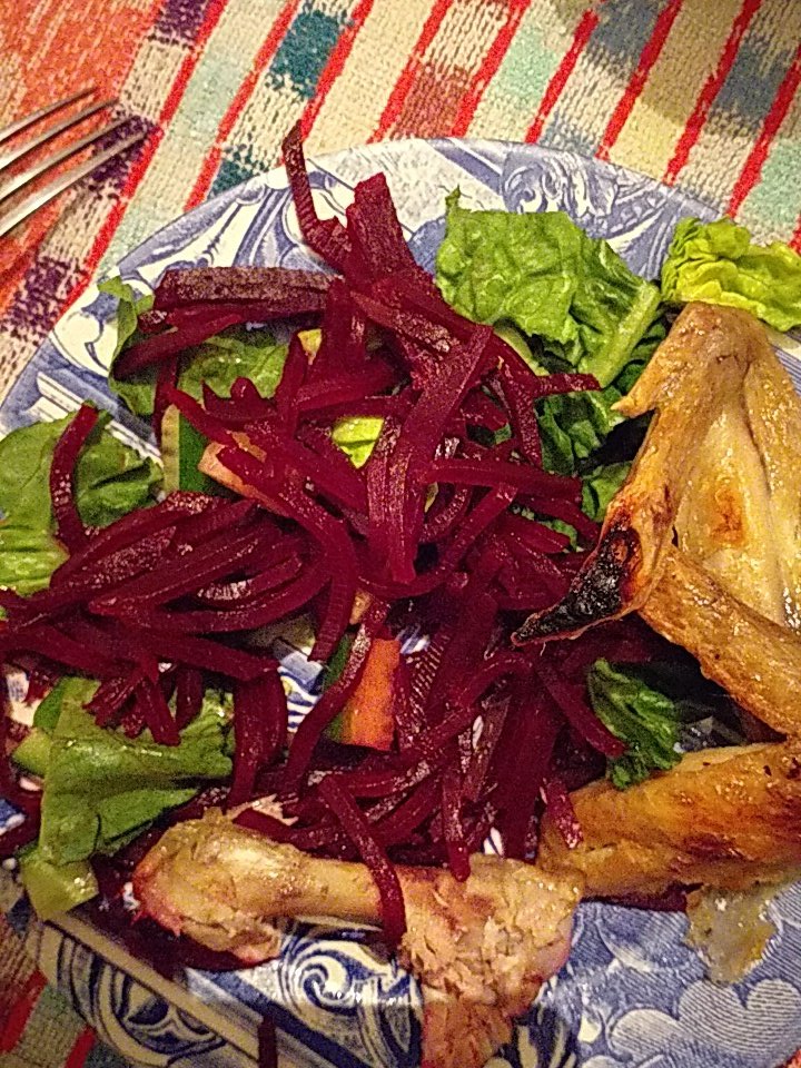 Swirlingfire's tweet photo. Someone remind me tomorrow I've had beetroot twice today?
#TeddyGate https://t.co/jE7mRUdAhb