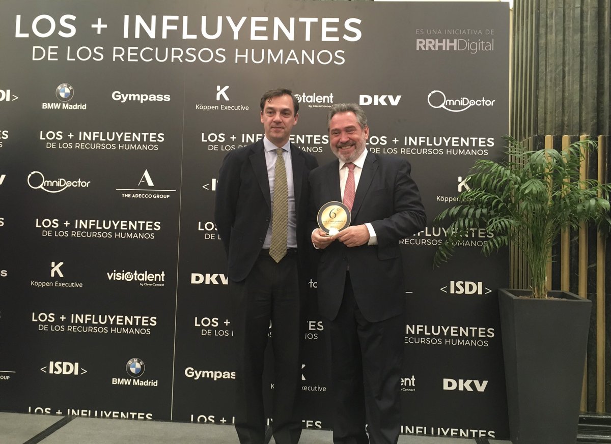 RRHH DIGITAL (@rrhhdigital) on Twitter photo #InfluyentesRRHH 🔝 | 🏆 En 6ª posición… <a href="/CarlosDelgadoPl/">CarlosDelgadoPlanás</a>, Presidente y Consejero Delegado de @CompensaCH. Entrega el galardón <a href="/Fedeguaca/">Federico de Vicente</a> Vicepresidente Iberia&France en <a href="/gympass/">Gympass (Wellhub)</a> @gympass_spain #RRHH #liderazgo #InfluyentesRRHH 🔝 | 🏆 En 6ª posición… <a href="/CarlosDelgadoPl/">CarlosDelgadoPlanás</a>, Presidente y Consejero Delegado de @CompensaCH. Entrega el galardón <a href="/Fedeguaca/">Federico de Vicente</a> Vicepresidente Iberia&France en <a href="/gympass/">Gympass (Wellhub)</a> @gympass_spain #RRHH #liderazgo