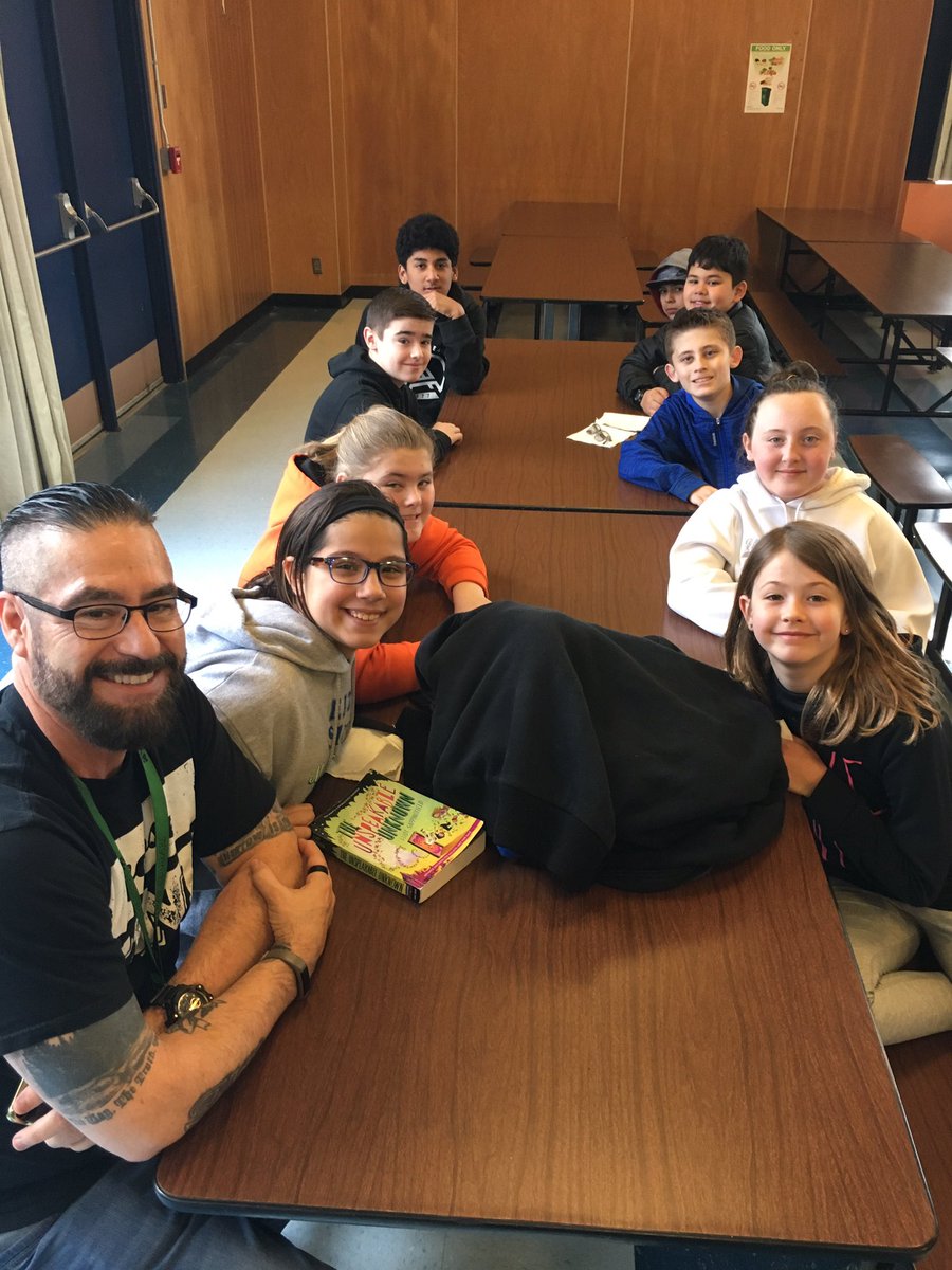 PrincipalBoomer's tweet photo. Whitford welcomes our future Coachmen from Greenway, Raleigh Hills, and Raleigh Park. @PrincipalBoomer @AaronRodgers12 #coolcoachmen #steamup #whitford_ms https://t.co/0uzVxNV2rm