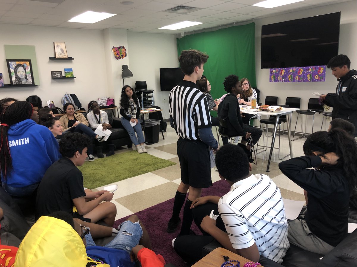 MsBarkerTweets's tweet photo. I am exhausted, but I think AVID enjoyed today! We took our midterm in December, so today we had a Mardi Gras Murder Mystery Party!! (Psst don't tell them they had to read, communicate, listen, understand characterization, and make inferences) #hhs9 #lisdavid #teambuilding https://t.co/f29mF1Tk7C