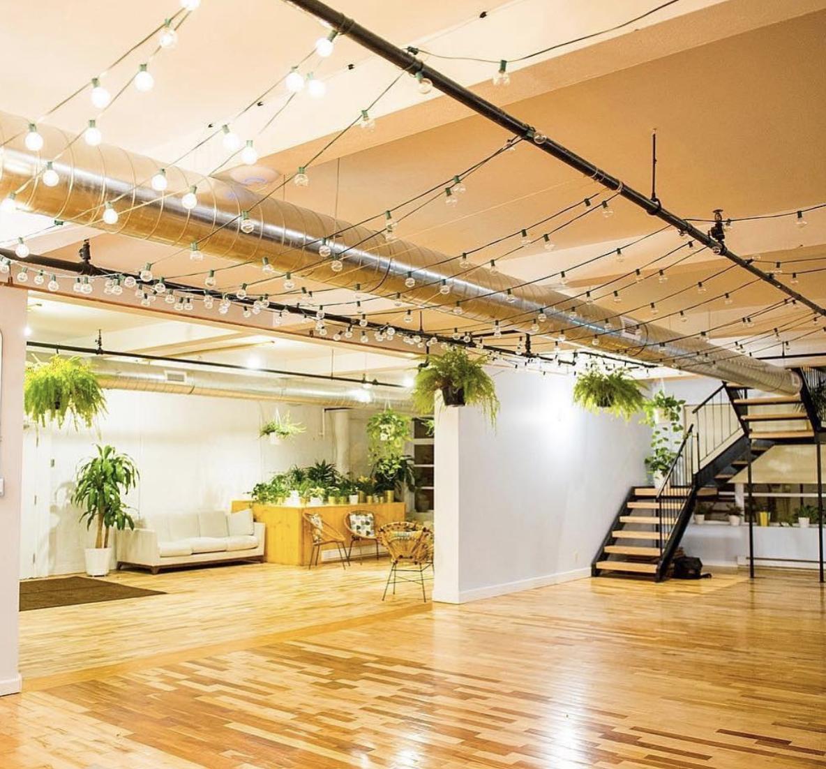 plotlygraphs's tweet image. We&apos;ve been busy building a co-working space on the 3rd floor! @Anomaly_MTL is opening its doors on May 15th. We&apos;re already taking bookings - don&apos;t miss out MTL! More info buff.ly/2Hcr5gF #plotlylife