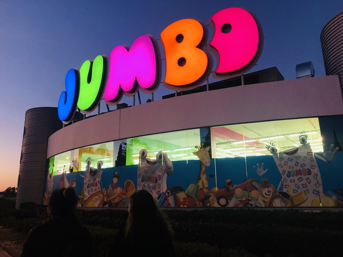 GlobalSemesters's tweet image. Step 1: catch the bus 
Step 2: go to Jumbo
Step 3: get amazing costumes for Carnival this weekend!!🧛🏽‍♂️🧚🏽‍♀️🧝🏼‍♂️
#carnival #globalsemesters