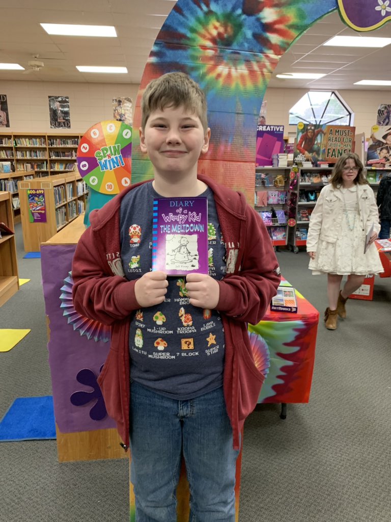 StephanieLisk's tweet photo. CMSS D.E.A.R Day - #CabotReads https://t.co/tHH5W8ypk0