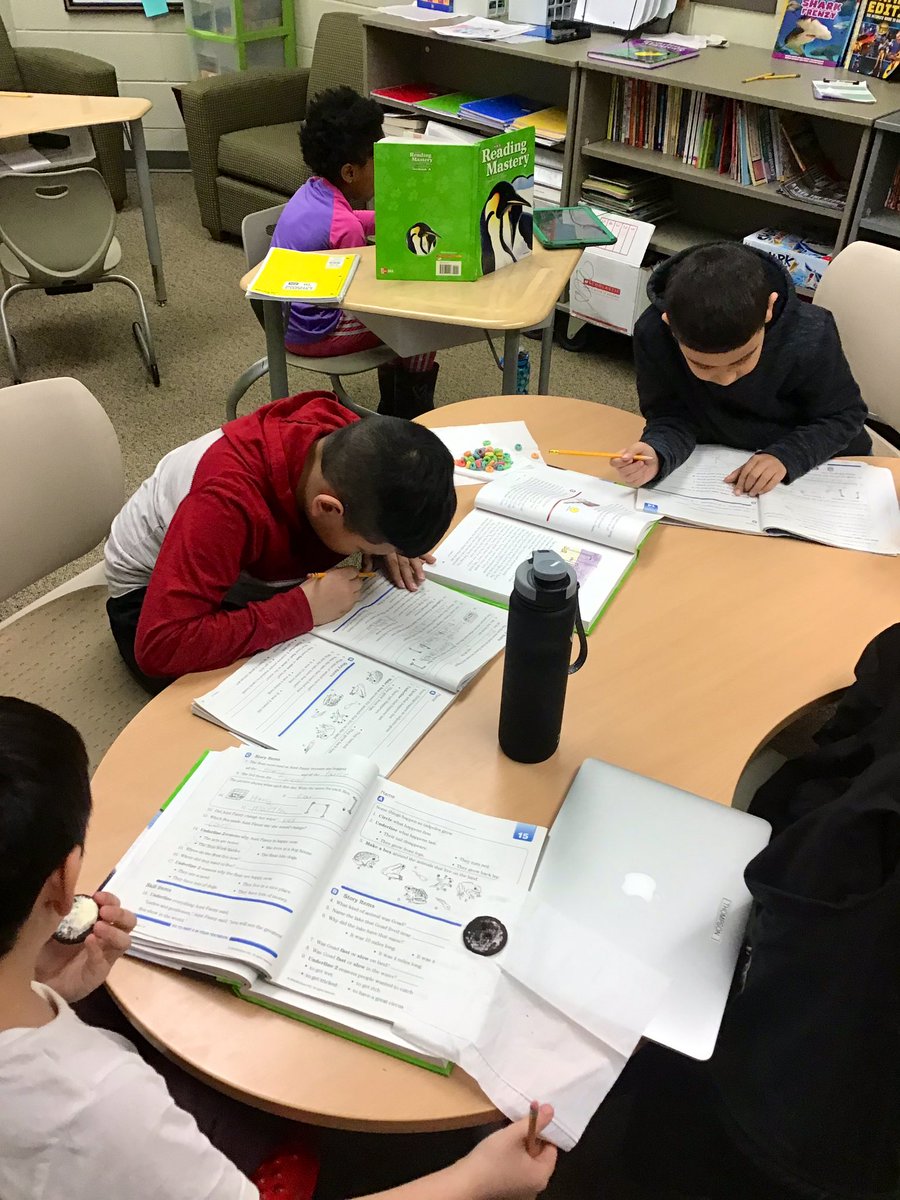 Mr. Thompson tweet media