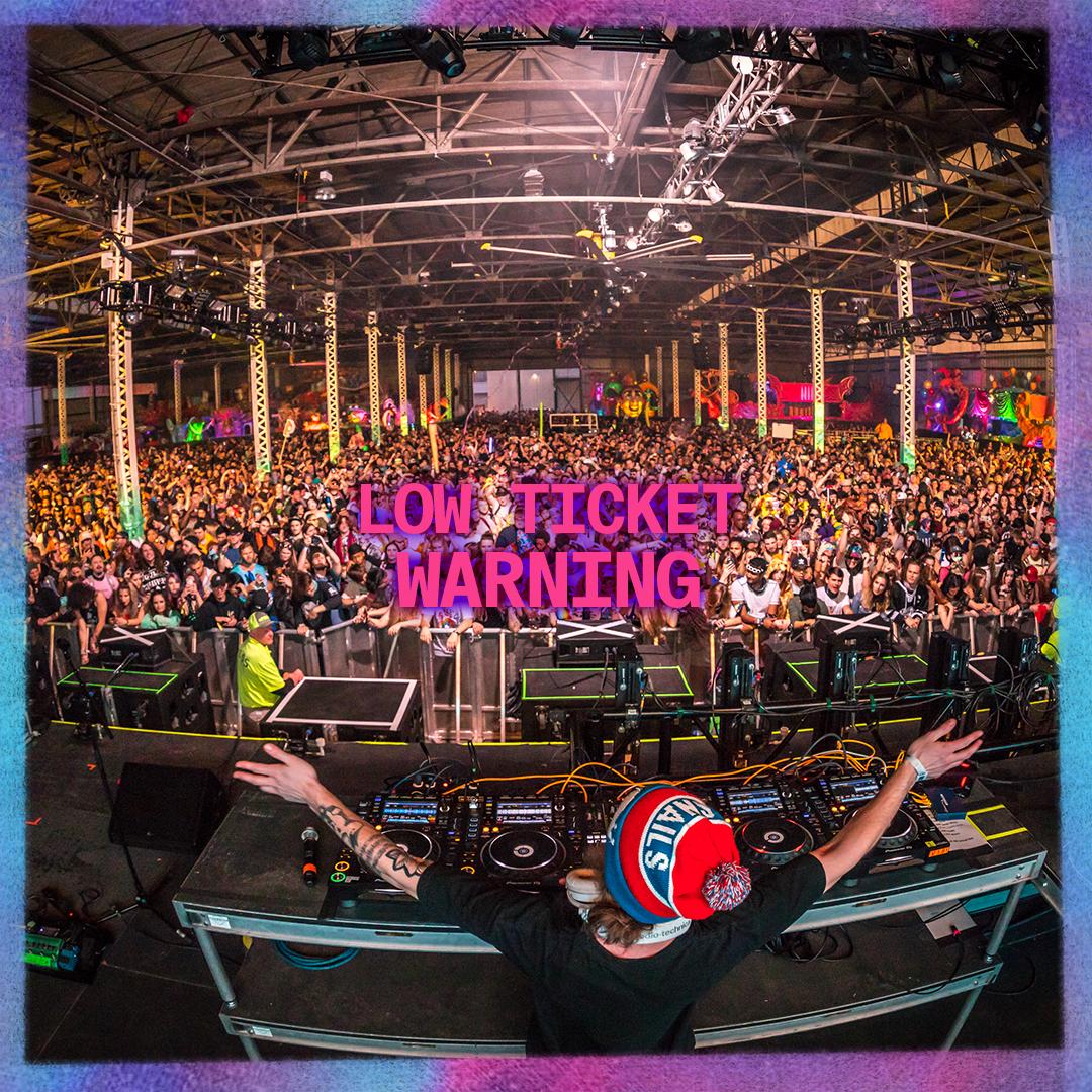 thebukuproject's tweet photo. yep, that’s right 😎
#BUKU2019 tix almost gone❗️ 
on pace to sell out by next week,
don’t say we didn’t warn u ⚠️
v limited tix @ https://t.co/QS5c26zufN 🎟

*must order by 3/8 to have ur wristband shipped! https://t.co/ZqwFVMnO4u
