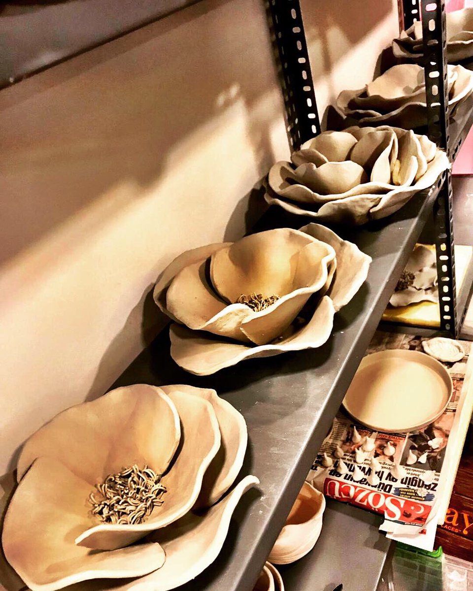 asiaminorarts's tweet photo. Who would not want a #set in her #home like these? What a #joy ! #centerpiece #house #decor #homedecor #plates #breadplates #cups #tabelware #kiln #pottery #ceramics https://t.co/AKokzHb41F