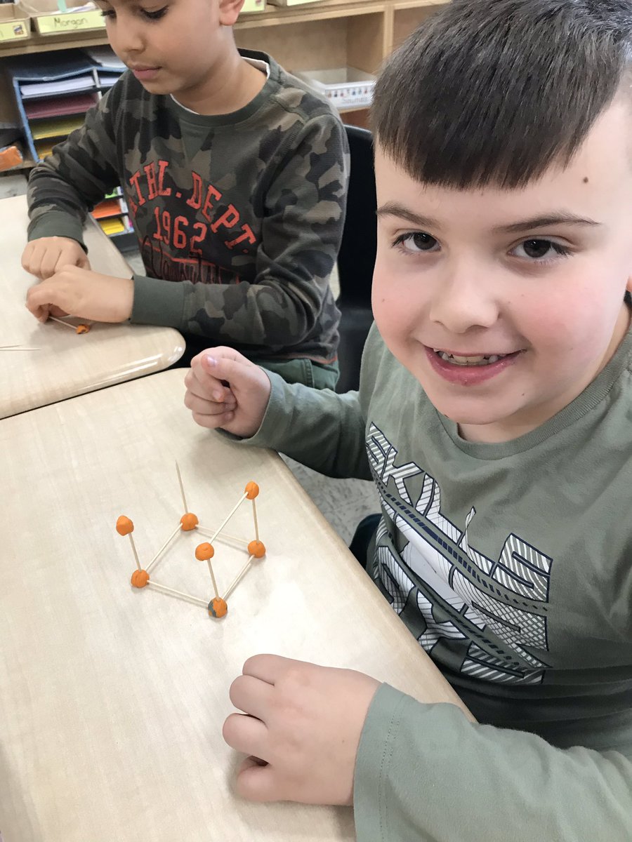 KADeSantis4's tweet photo. Science and Math. Structures and 3D shapes in Grade 3D!! @TVAelementary #integratelearning https://t.co/SoJ8ZSvWPq