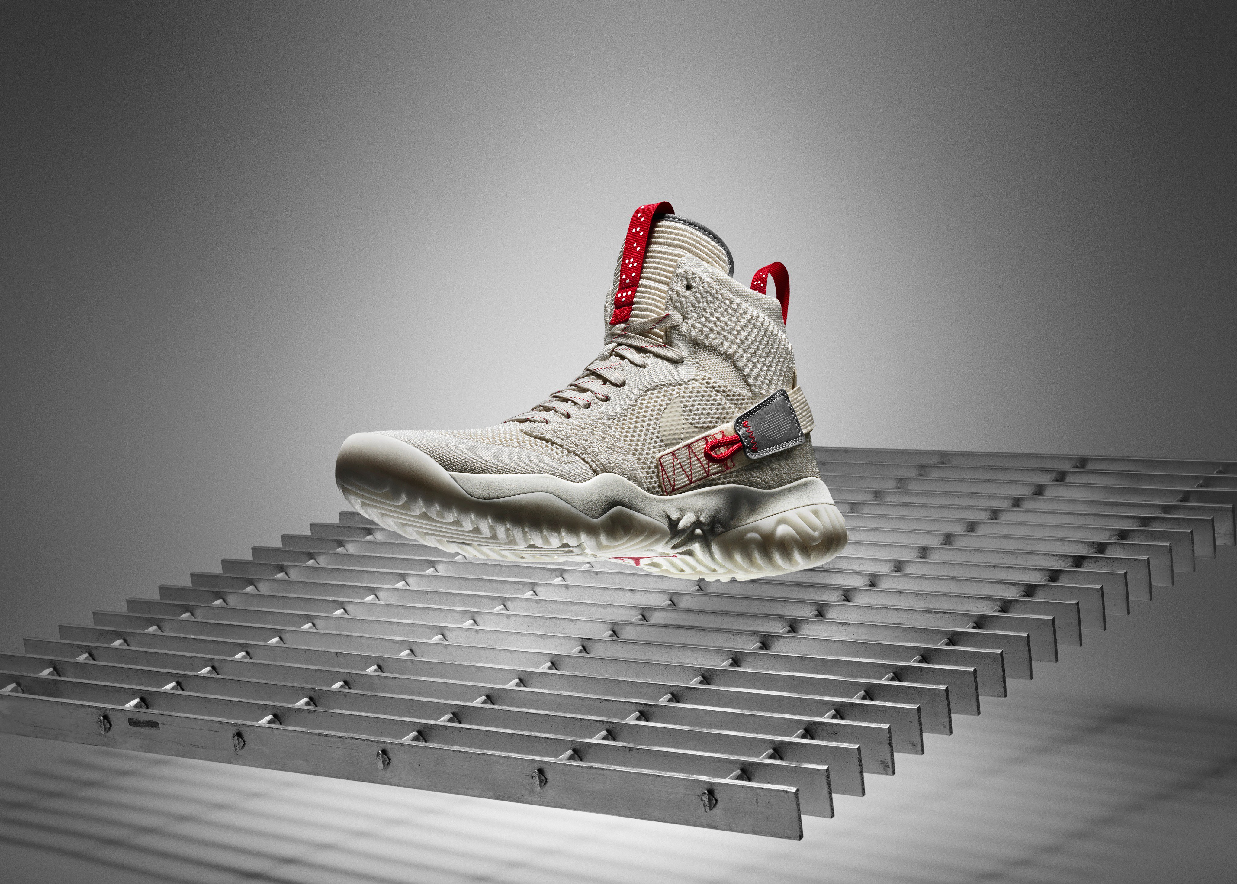 Jordan top react apex