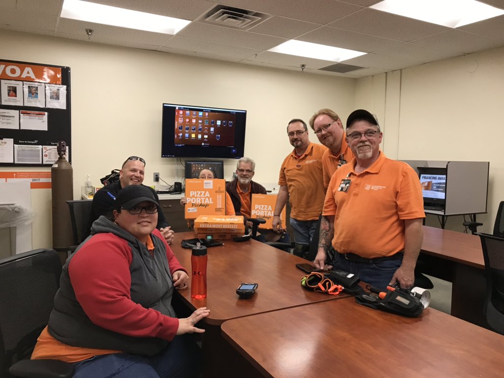 Had a fun team lunch and played our monthly safety game/video. Always a laugh with this group. A+ team. #SafetyFirst #safetyconnect #metteam #teambuilding #pizza #met #safetyawareness @zdupreeMET @D133_MET @BordwellPam