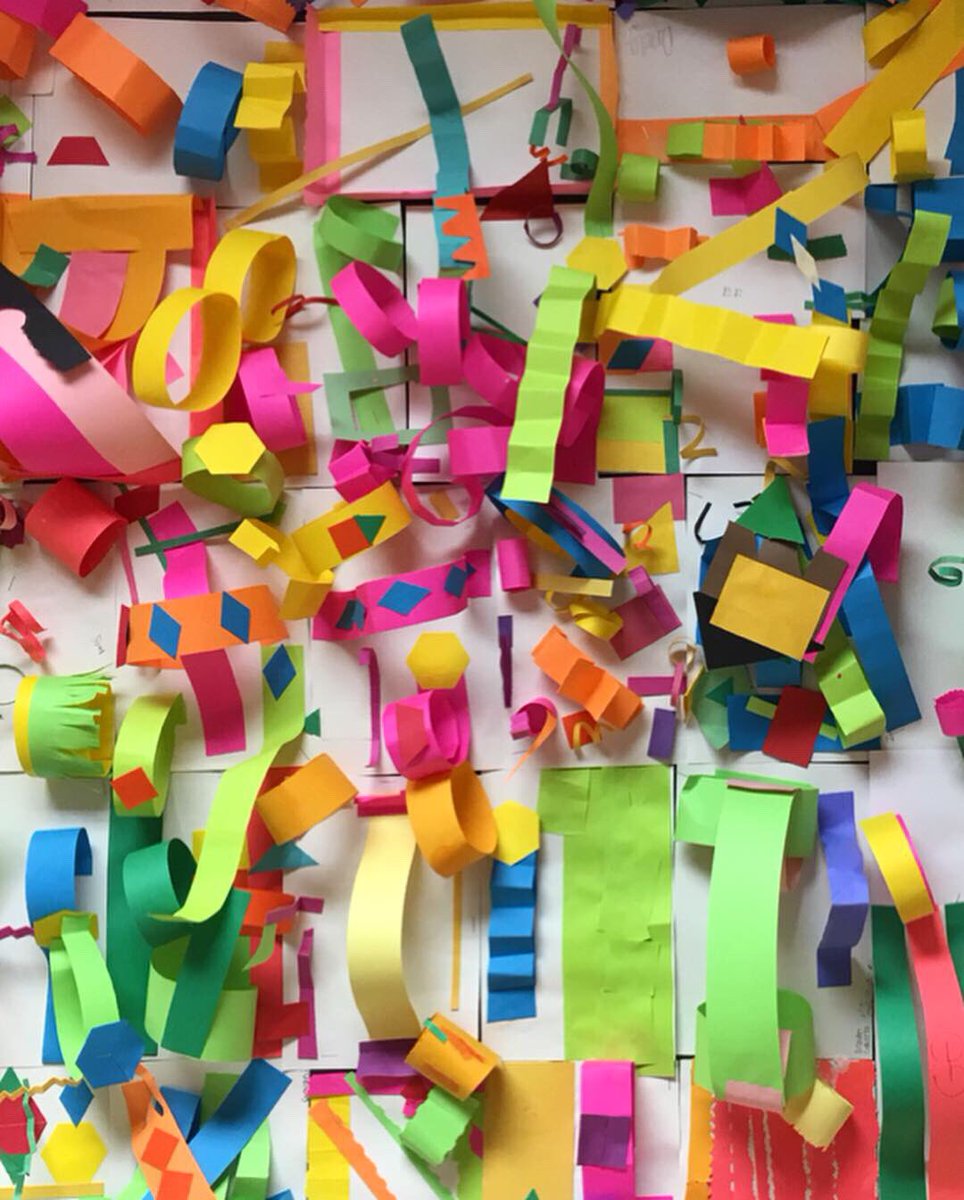 CbeARTstudio's tweet photo. #papersculpture #risdartmatters #risdace #risdgreatness #risdconnects #elementaryarteducation https://t.co/cQ4HUP8GVR