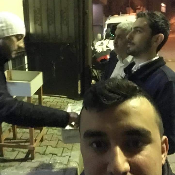Akgenc_ayazaga's tweet photo. Ak Parti Ayazağa Mahallesi Gençlik Kolları Olarak Ayazağadaki Camilerimizde Regaip Kandili Münasebetiyle  Lokum Dağıtımı Gerçekleştirdik.
#ayazağagüçlügelecek 
#akgencayazaga
#regaipkandili https://t.co/XRJVS80kF0