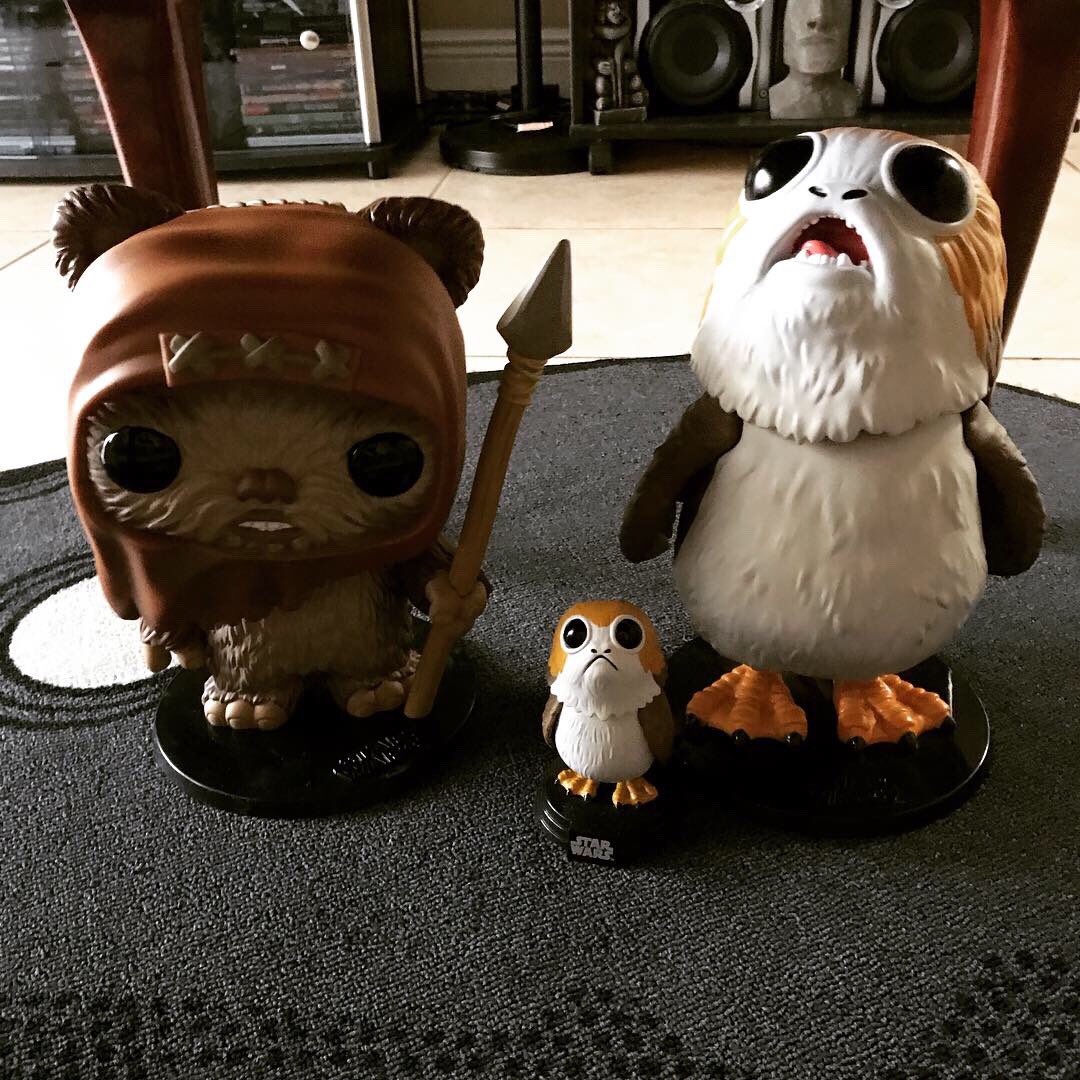 MonicaoTo's tweet photo. @starwars @OriginalFunko My #starwars super cool goodies arrived today! 😮😱😄Just got my #Funko 10” #wicket #ewok and he’s so adorable! Also, #Target knows how properly pack a package! Thanks guys! The #darthvader #flexwatch is so badass! #starwarsgeek @acrossthestars 😜 https://t.co/0PwFt34C3Z