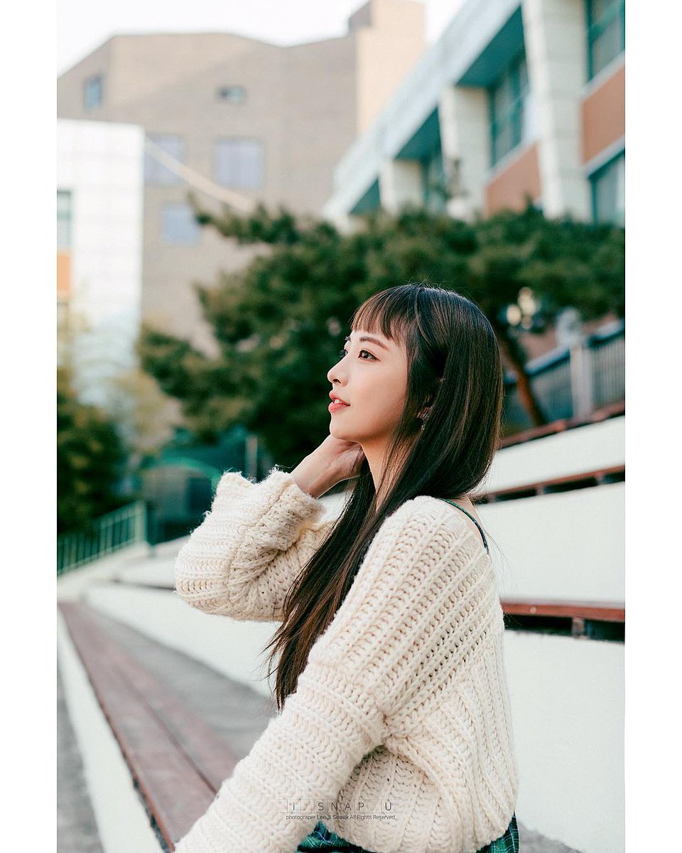 jine_net's tweet photo. 하루 하루 보고싶으어 🤳
#신혜진 #진이 #jine #예쁘다 #보고싶다 🤦‍♀️ https://t.co/5bVonokVwF