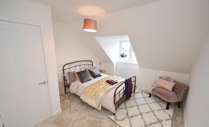 FkCarpentry's tweet photo. We are pleased to announce that Whitchurch Mews is now complete and officially on the market.Not only is it the area that Mike grew up in but it was a job that ran smoothly, hit deadline and had no hiccups along the way.  #newbuildhomes #carpenters #bristolhomes https://t.co/em3DXx5AGS