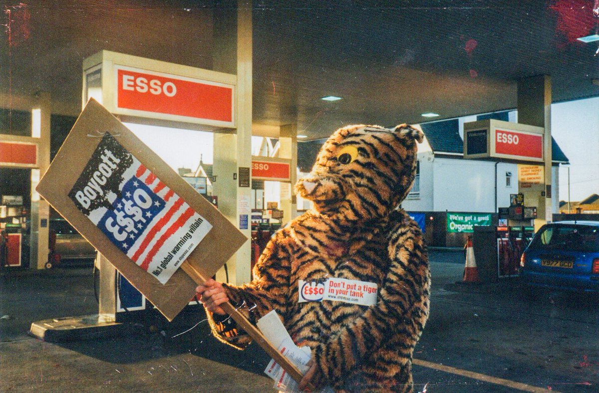 javdouglas's tweet photo. Donning a Tiger costume with Brighton #greenpeace group for the #stopesso campaign in the early noughties! #ThrowbackThursday @GreenpeaceUK #climatechange https://t.co/Su7pxAXkfn