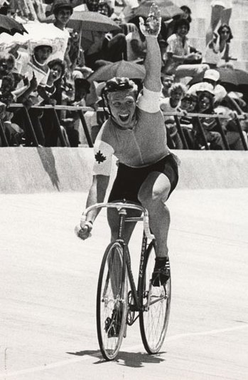 We are proud to have World Keirin champion and Commonwealth Sprint champion Gord Singleton as sponsor of our Eddie &amp; Mima Special Sprint prize. Read more about it here bit.ly/2Hl4A9x <a href="/soensrace/">Soens Race</a> #soens2019