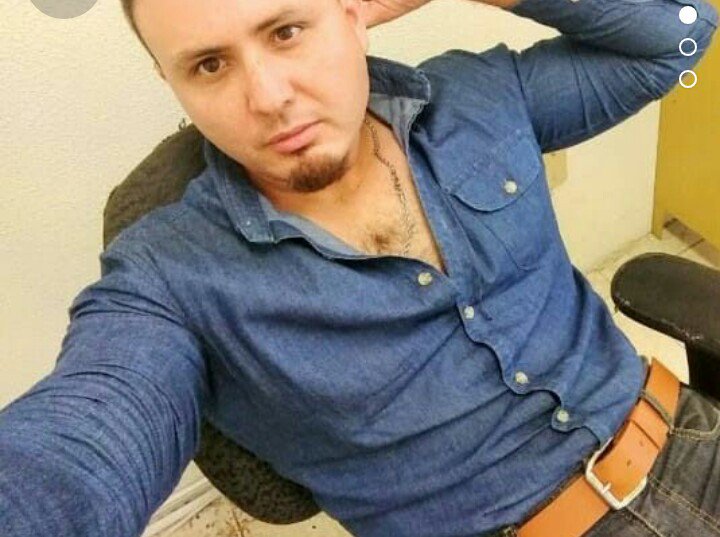 ChacalitosR's tweet photo. #Gerardo 😎 #30Años 😍 a lo que le huela y como la traiga 😈 #Mayate 💪  #Sabroso 👅#Cachondo 👿👿👿 https://t.co/sTVCJwJjA1
