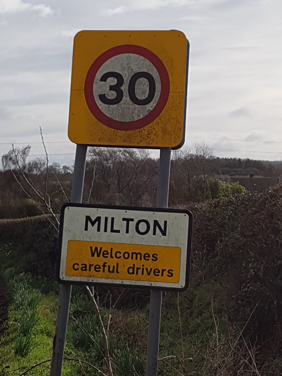 Derbyshire Roads Policing Unit tweet media