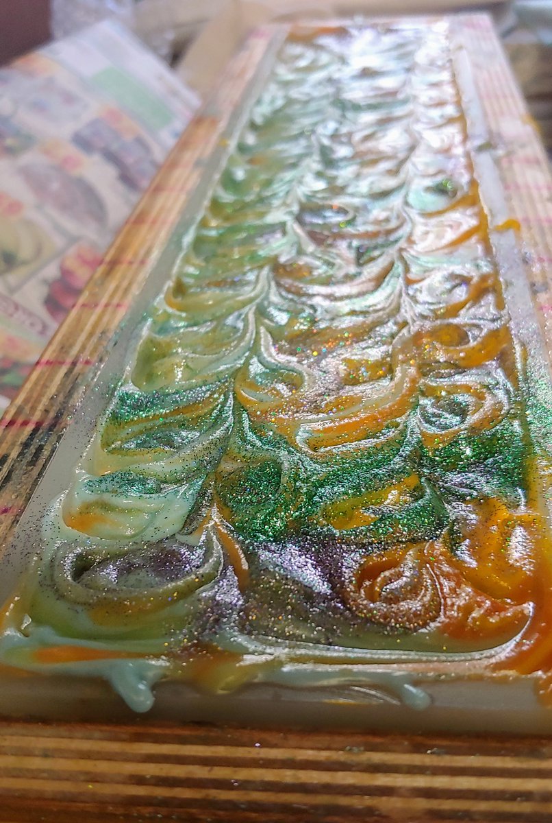 MayhemSoaps's tweet photo. Moar experiments! I'm very curious about this one. https://t.co/073gOOec6L
