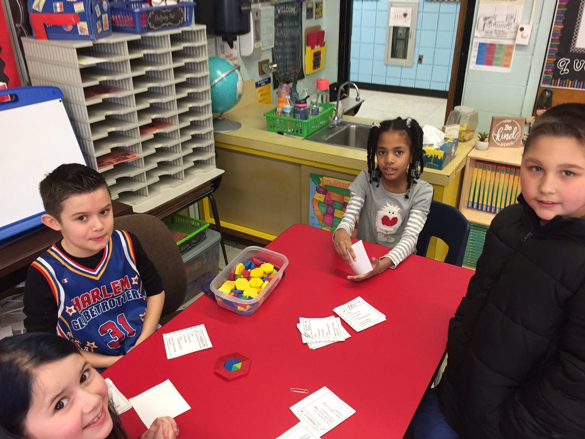 MrsBauer103's tweet image. Third graders @RavineDrive using problem solving and teamwork to solve multi step problems #LogicalGame @MARSDNJ