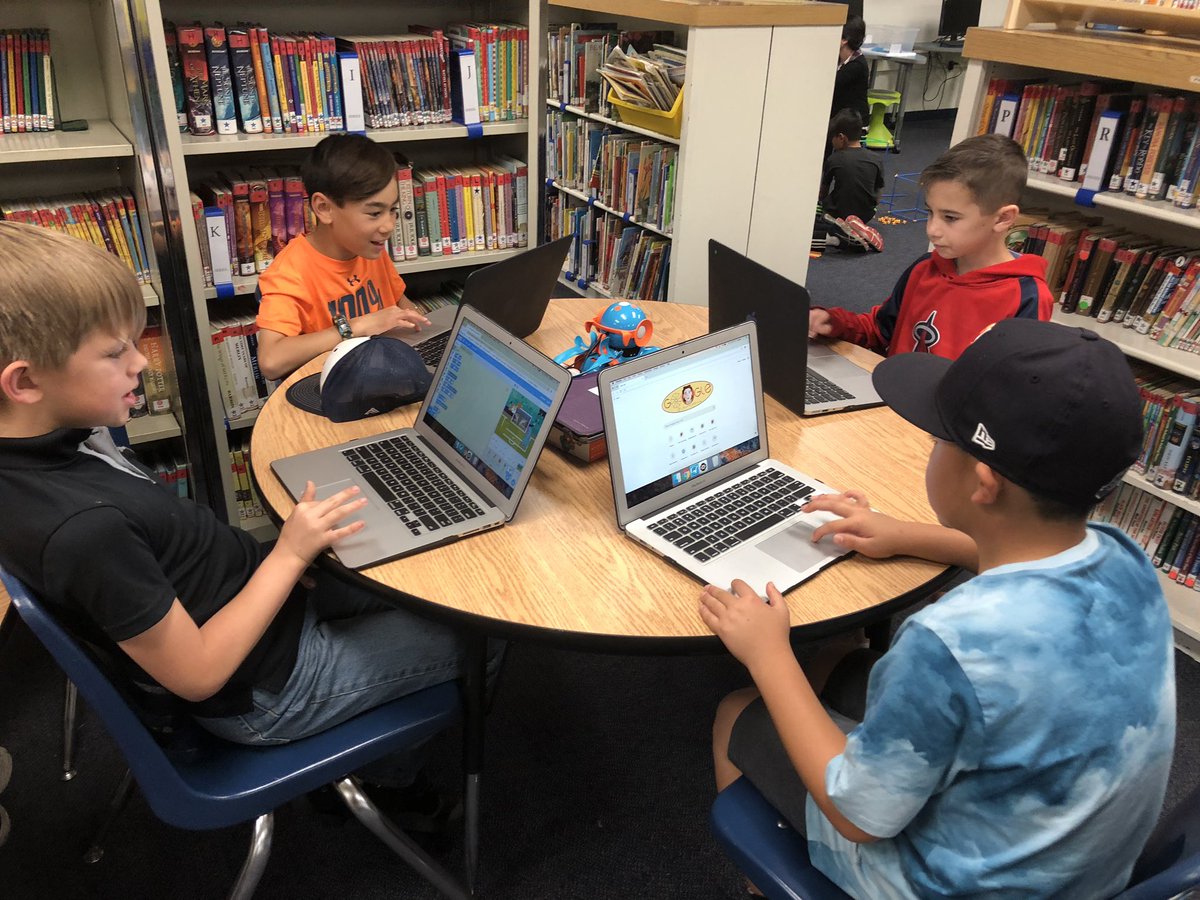 laralew19's tweet image. Last day at the STEM Lab. It’s all about choice! #dashrobots #scratchcoding #engineeringfun #fsdlearns @Acaciapride