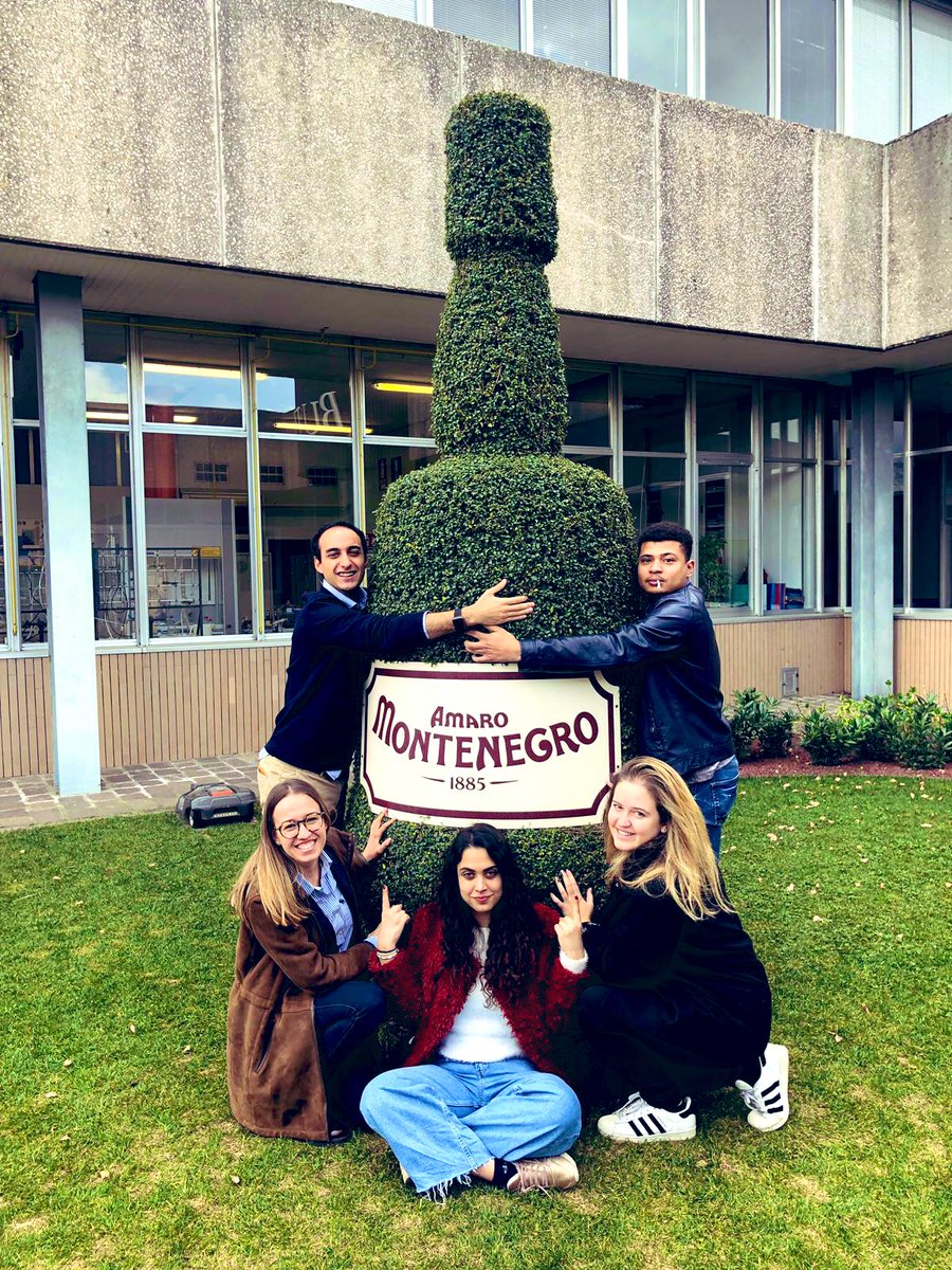 flaviaven_'s tweet photo. Oggi presso la sede Amaro Montenegro con @24OREBS 
Visita guidata, curiosità sull’azienda e una nuova stimolante sfida pronta ad attenderci seguiti da @fabriziosavigni 
Ci vediamo presto per il project work con Vecchia Romagna!
#peopleofgruppomontenegro #think24hdigital #master24 https://t.co/xATbwxEiAG