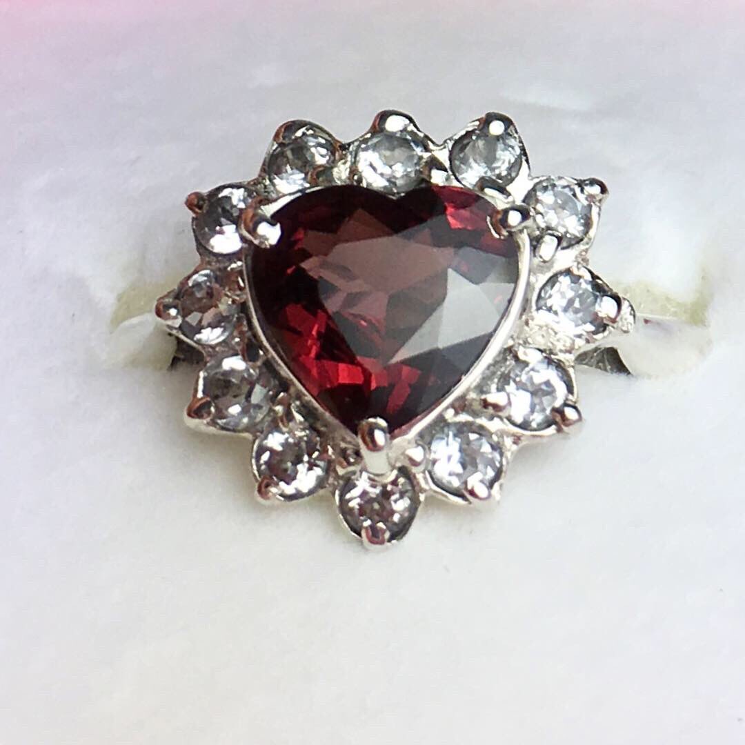 Evgad1's tweet photo. Finished today for https://t.co/pXIcQ4Vhkw customer who will receive this ring tomorrow. #redgarnetring #garnetring #heartring #heartgarneyring #bespokering #engagementring #weddingring #heartengagementring #evgad #evgadjewellery #evgadjewelry https://t.co/dC41qC7ZbN