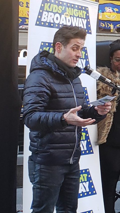 RockinRachi92x's tweet photo. ✨ #KidsNightOnBroadway Event ✨ ❤🎭🗽 #Broadway #NYC #Waitress #JoeyMcIntyre #NKOTB #MacThread https://t.co/OhS0ycZye7