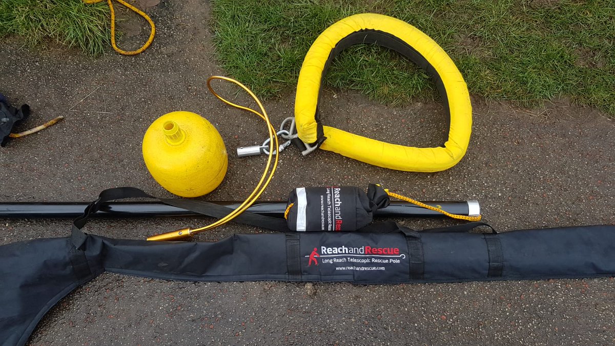 TwfrsByker's tweet image. Successfully using a #pickupapole #portsafe from @ReachandRescue to undertake another safe method of rescue from open water 👍👍