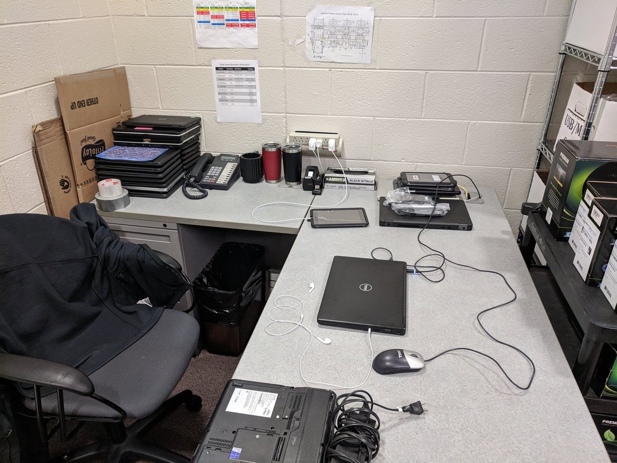 Casey_Case42's tweet photo. Took a lot of hard work and multi tasking but our tech team kicked all the weeks problems to the curb! Ready to learn in class tonight! #Aedu209trolls https://t.co/uzZHkCeIPb