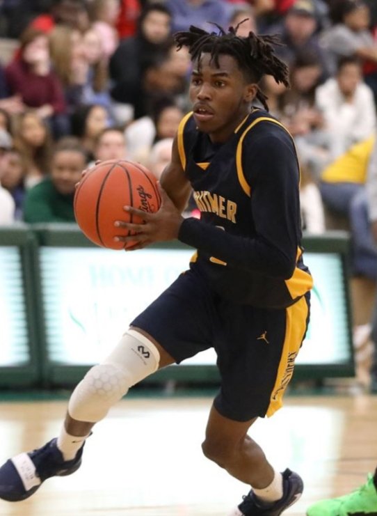 M2KElite2019's tweet photo. College Coaches take Notice! Areon Evans of Toledo Whitmer H.S. is the Best defender in the State of Ohio! He is a Great athlete and Teammate on top of that! His defensive efforts has his team sitting undefeated in March! https://t.co/eKdr9YNiY0
