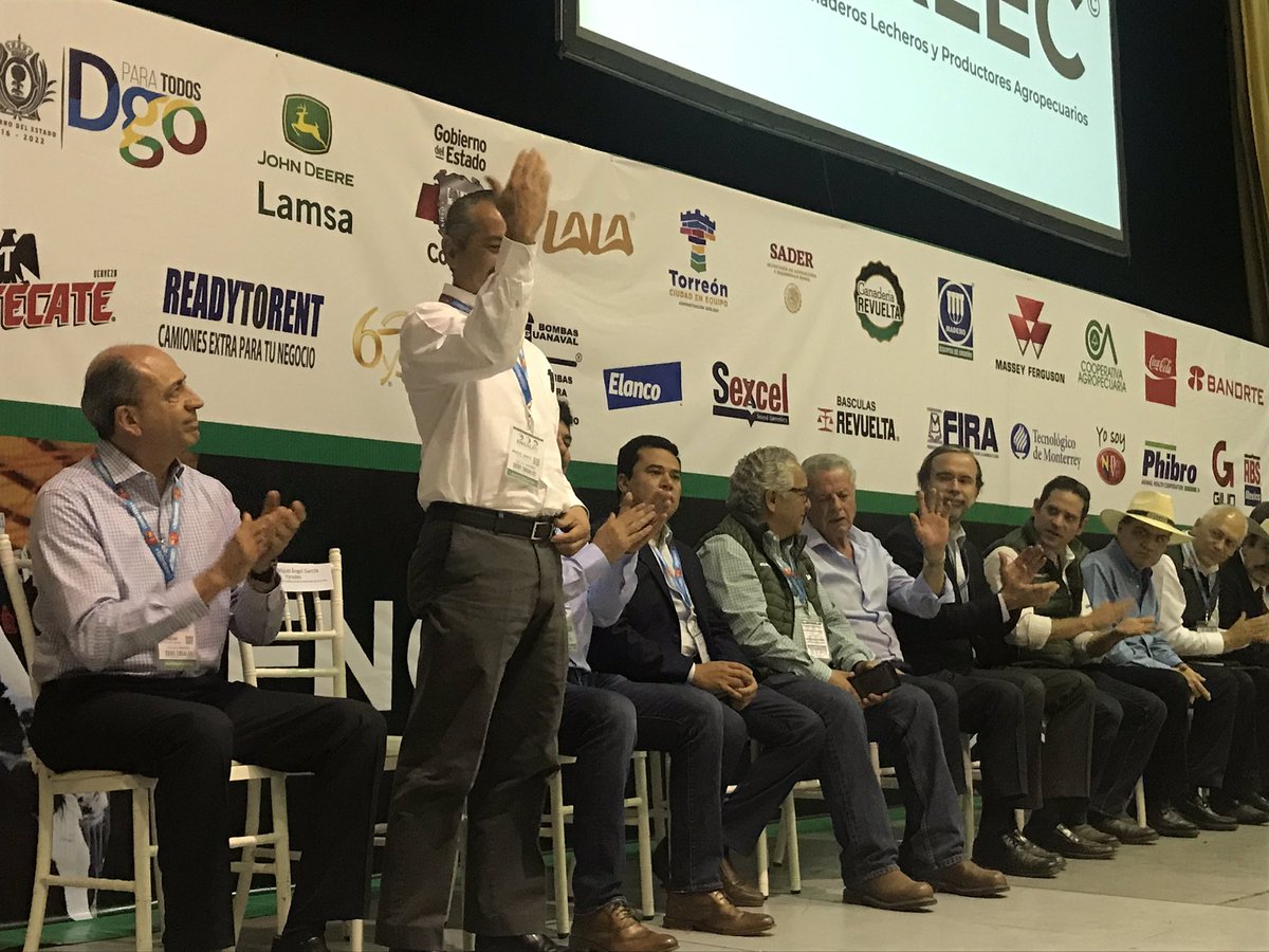 Canilec's tweet photo. Canilec presente en #engalec en donde el Dr Trujillo en representación del titular de @SADER_MEX ha anunciado que una vez realizada en abril una visita de las autoridades sanitarias de Costa Rica, quedará abierto ese mercado a los lácteos de México https://t.co/dKRhCN5gMR