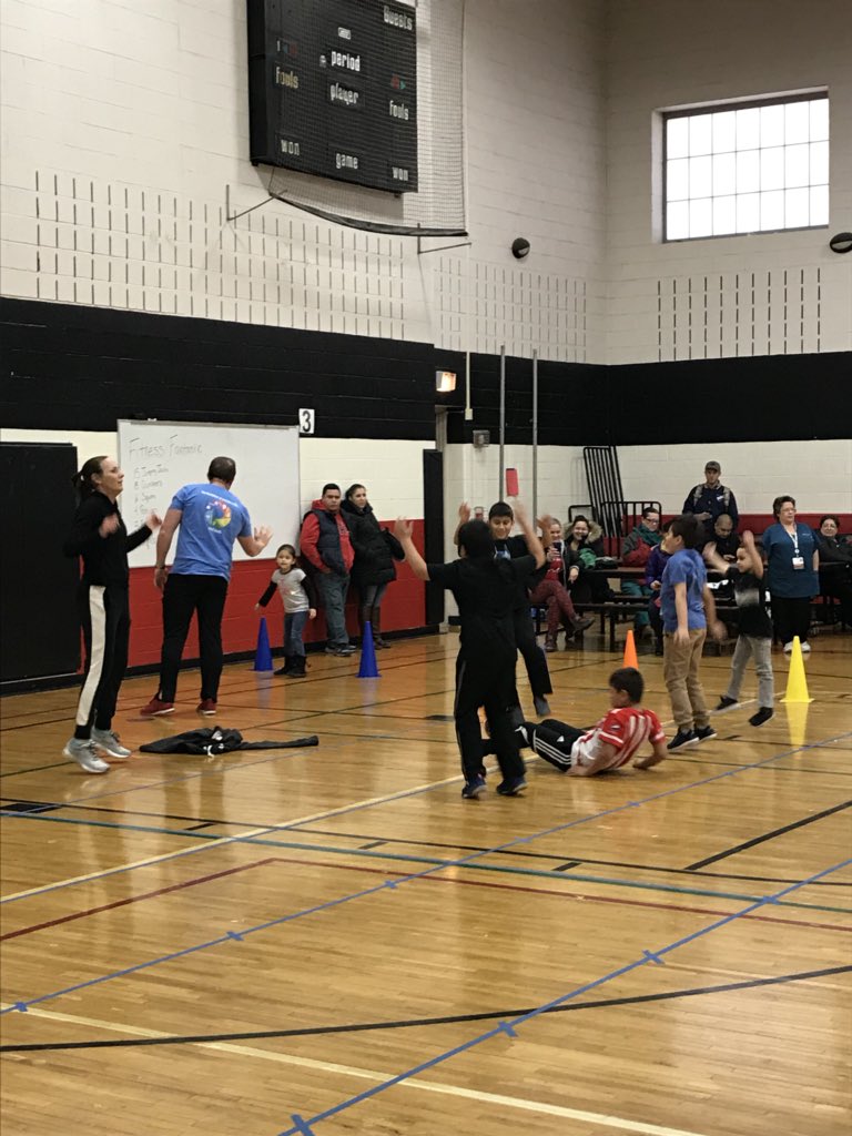 IrvingBerwynPE's tweet photo. The D100 Annual Wellness Fair is in full swing! This event wouldn’t be possible without the help of the wellness team and community members! #healthy #wellness #fit #fitness #d100inspires #dance #fitnessmotivation #motivation https://t.co/TX7GCDeXRx