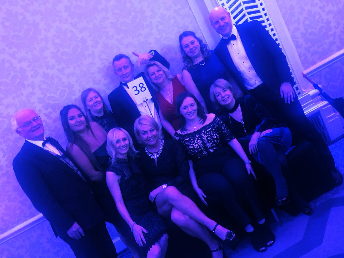 Kerri_Thorpe's tweet photo. When I saw the @AdvantageHQ table pic going on, I just had to gatecrash @thewaveawards #WaveAwards #table38 #dreamteam https://t.co/cArq2Gp2Z8