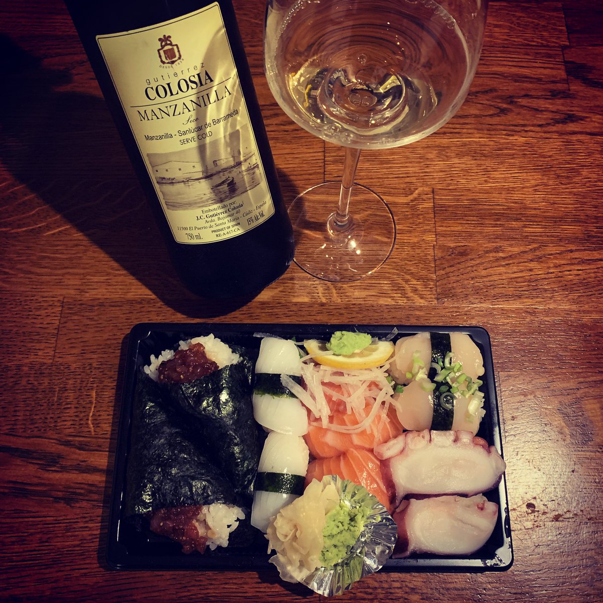 Can't get enough of the sushi sherry pairing #detox <a href="/edamameoxford/">Edamame</a> <a href="/BodegaGColosia/">Gutiérrez-Colosía</a>