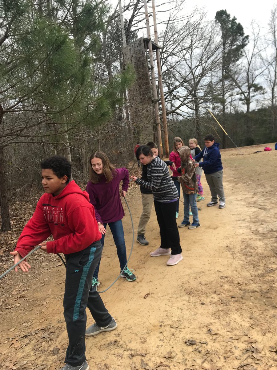 misskjohnson7's tweet photo. More fun at camp! ⁦@columbiaeschool⁩ https://t.co/GYxD7BjVvk