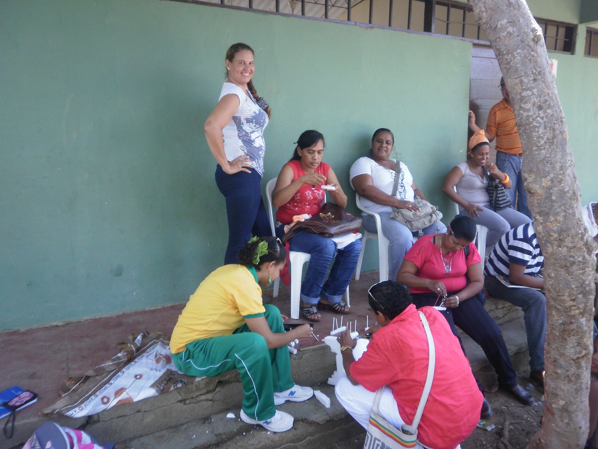 tecare7's tweet photo. Para mejorar el conocimiento disciplinar de pares #MeLaJuegoXPTA porque es la extensión de @Mineducacion en lugares apartados del país. Tutores @PTA_Colombia  merecen respeto y cumplimiento @hbayonar @Mineducacion @ViceColombia @CMILANOTICIA @lasillavacia @infopresidencia https://t.co/mPMBs6oNJt