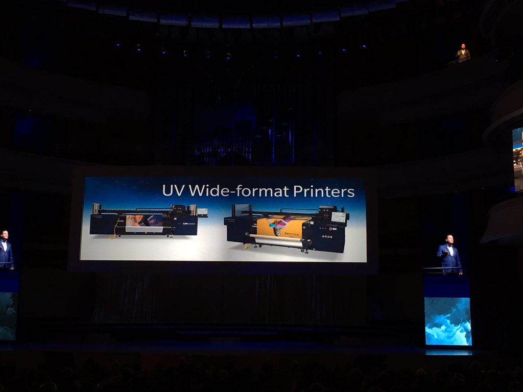 Adrienne_BigPic's tweet photo. βWe had to shut down 3 city blocks in St. Paul to install our latest @KonicaMinoltaUS wide format printer,β says Stephanie Keating-Phillips of @AISMinnesota
Whatβs your install story? #KMDealerCon #KMLimitless https://t.co/psnvJoZpQE
