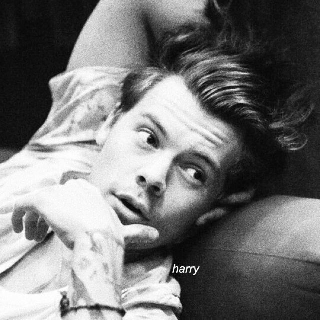 blatharry's tweet photo. gold chain beneath your shirt, the shirt that you let me wear home. gold's fake and real love hurts; and nothing hurts when i'm alone, when you're with me and we're alone. https://t.co/ZvtbcgchAR