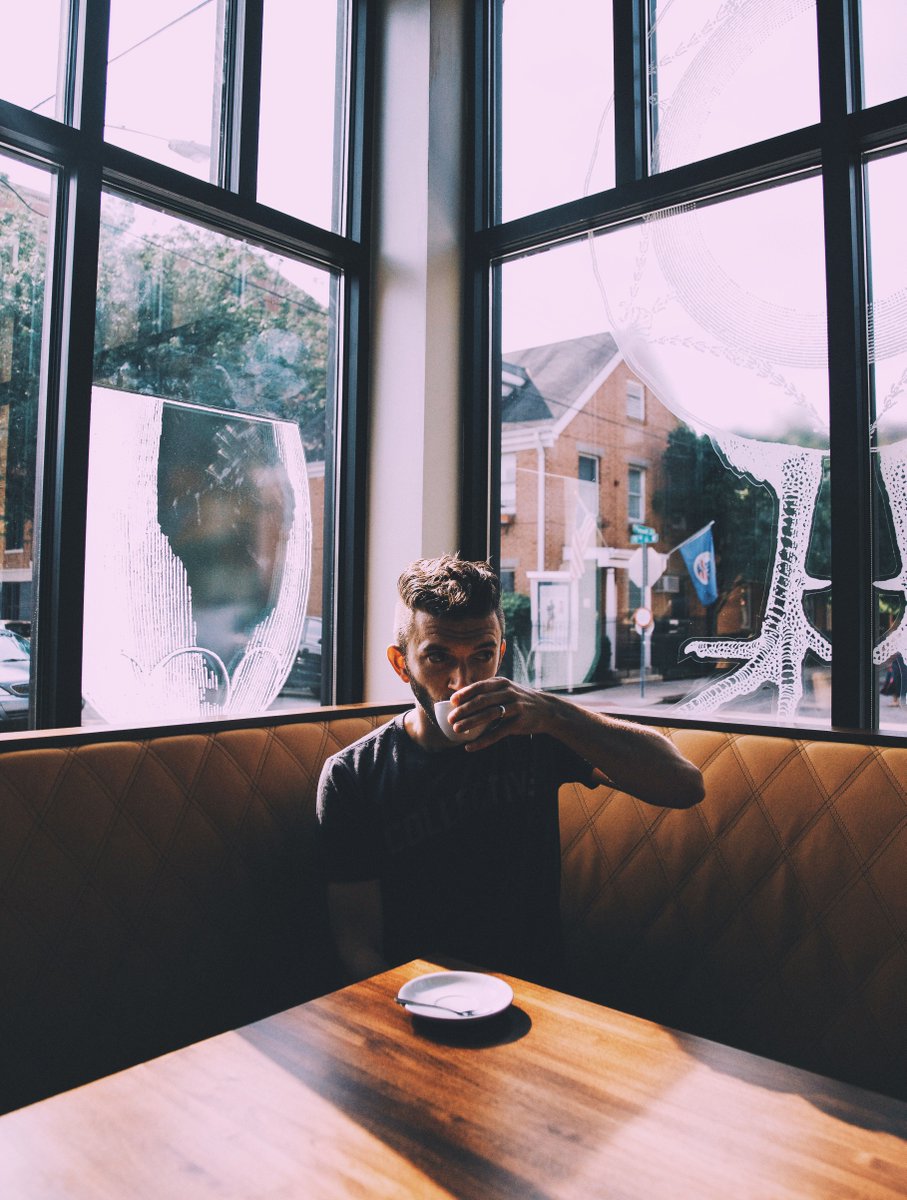 Yeah, I’m single, a serial Netflix watcher and try to make the most out of my solo tea dates ☕️🤷🏼‍♂️
.
#singleaf #netflixandchill #singlelife #cuddleup