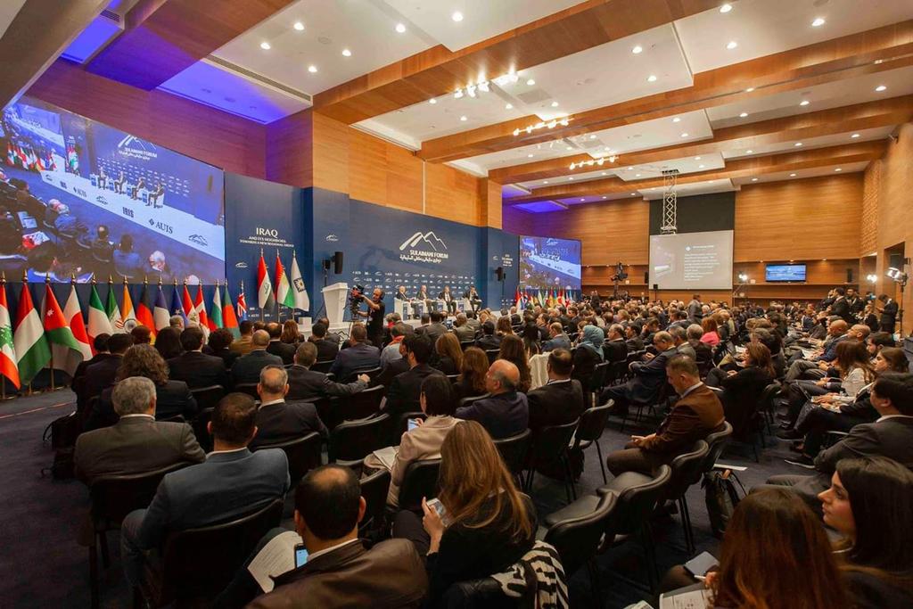 QaiwanGroup's tweet photo. قەیوان گروپ لە دیداری سلێمانی

دووەمین رۆژی دیداری سلێمانی لە زانکۆی ئەمریکی بەرێوەدەچێت و قەیوان گروپ سپۆنسەری سەرەکی دیدارەکەیە.

)  

#qaiwangroup #suliforum https://t.co/W8k4tiZhqi