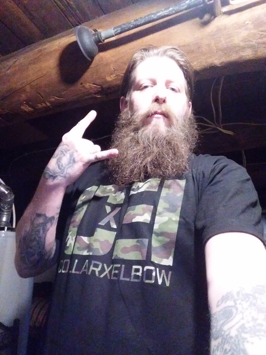 dapperdandugan's tweet photo. always a good day when you get #cxe #collarandelbow gear ! Still waiting on my #supportlocalwrestlers hoodie but hell yea third shirt to collection ! 

#cxe #allinwrestling #dapperdugan #sponsorship #alsnow #freshgear https://t.co/Yi28XwYpHX